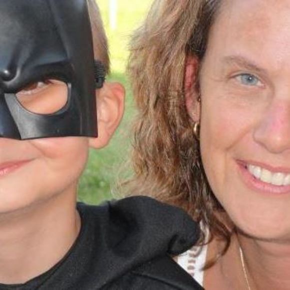 Meet your Posher, Lisa - Picture 1 of 1